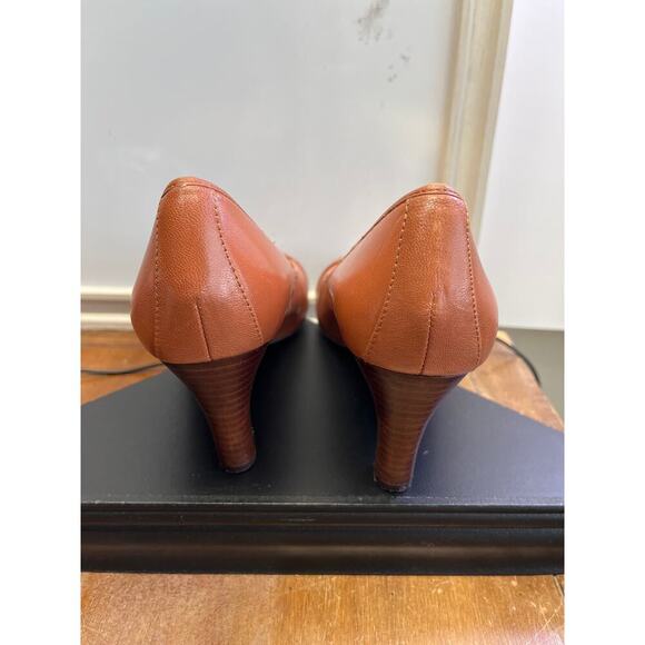 Lauren Ralph Womens 9B Brown Heel Highs Gold Buckle Accent Career Wear FLAWNEW - Picture 8 of 13